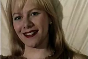 ホテル従業員があなたを見ている間にあなたを見ます