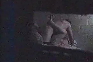 ヨガの先生は彼女の若い学生をクソ