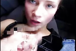 娘が彼女の父親を責める