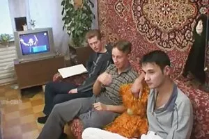 入れ墨された漫画の女の子とファック