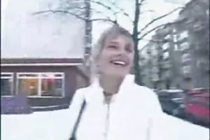 巨乳のティーンはウェブカメラで大きなおっぱいを教える