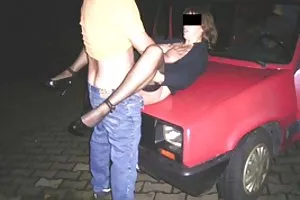 脂肪と巨乳な黒は、ポルノの俳優を性交するために騙さ