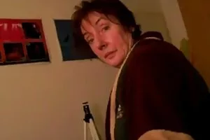 私は泥棒のように偽装された秘書を犯す