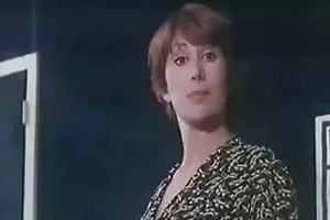 給料を稼ぐ方法を知っている召使いの家